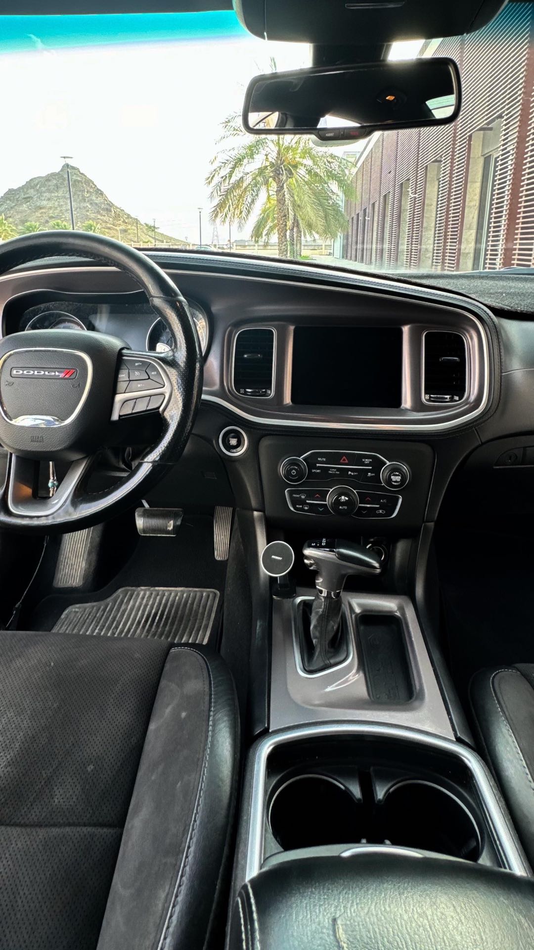 Car Image 2019 DODGE CHARGER R/T