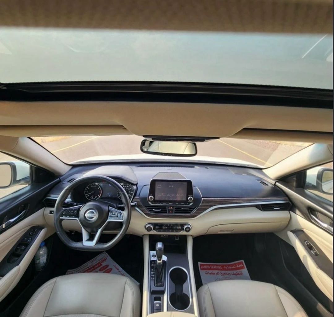 Car Image 2019 NISSAN ALTIMA SL