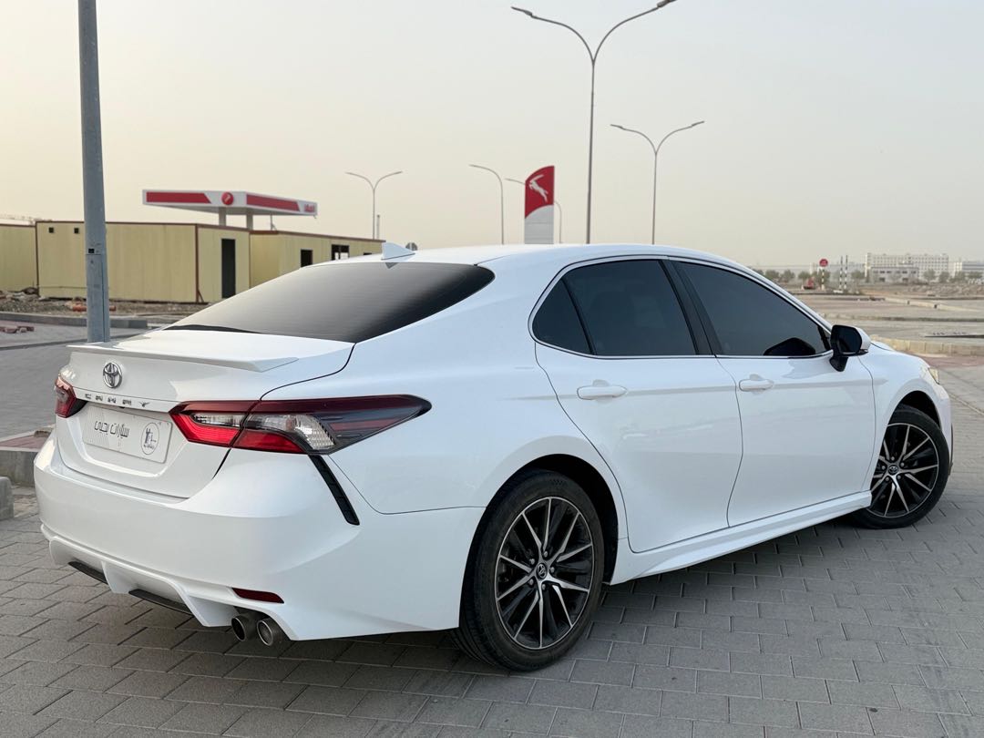 Car Image 2023 TOYOTA CAMRY SE