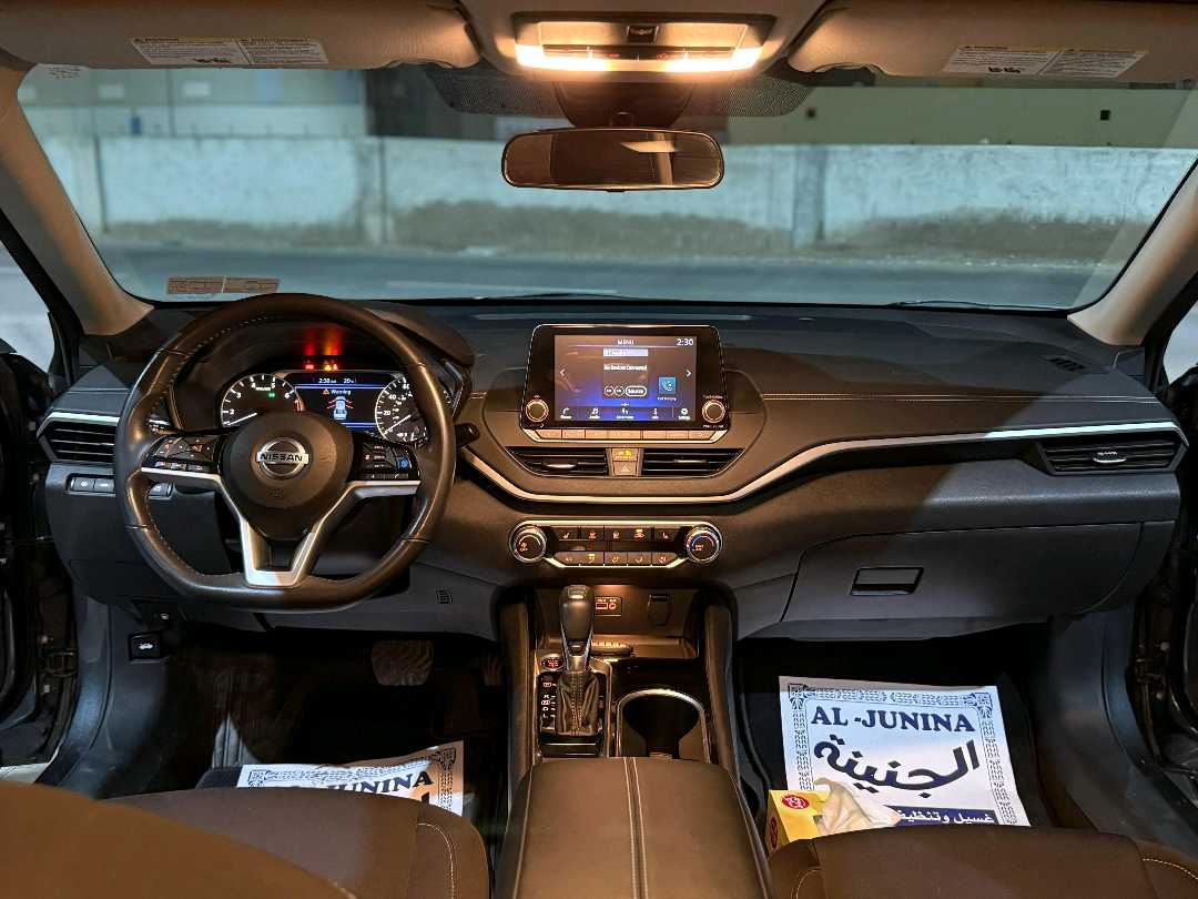 Car Image 2022 NISSAN ALTIMA SV