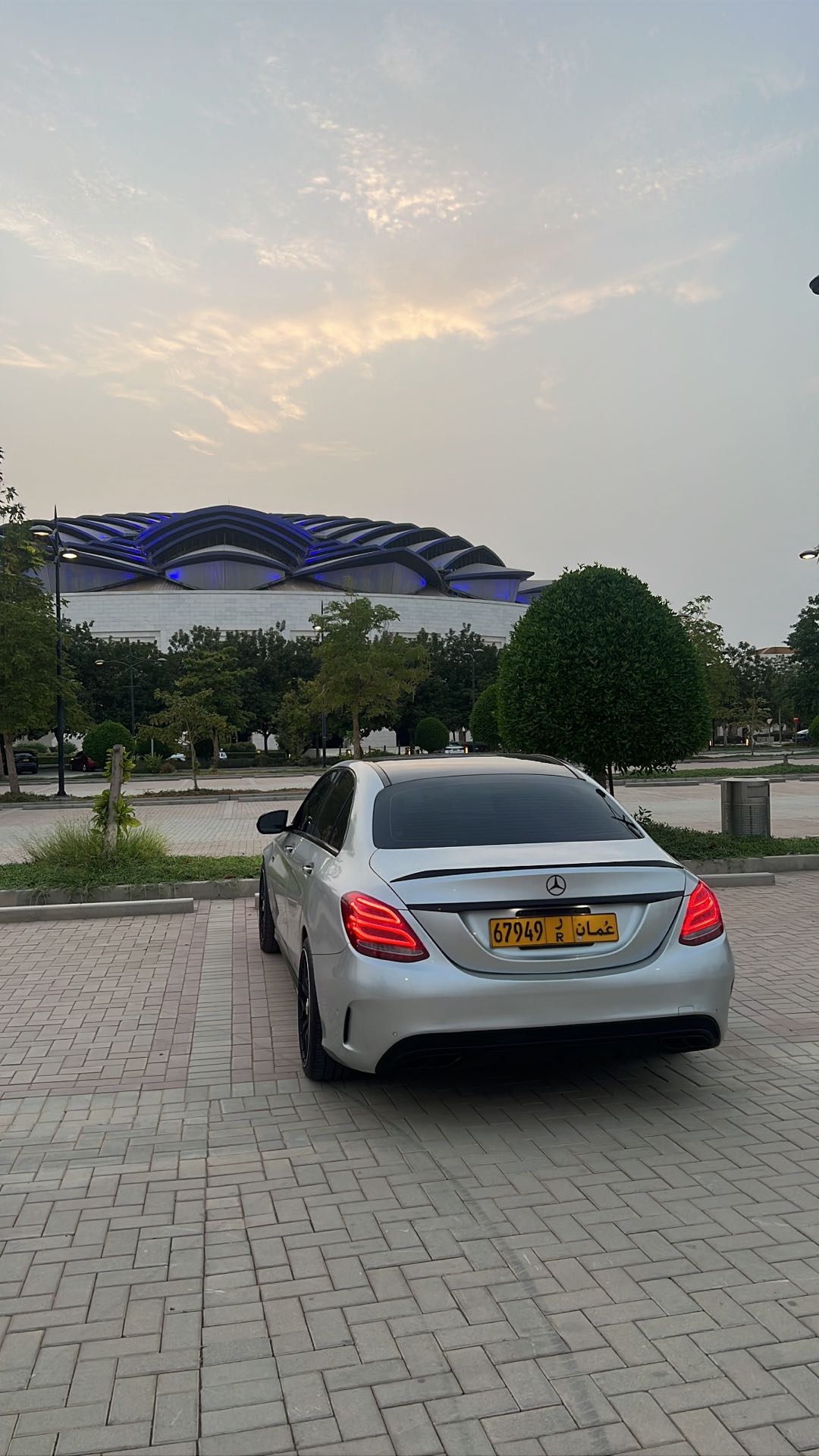 Car Image 2017 MERCEDES C Class 43