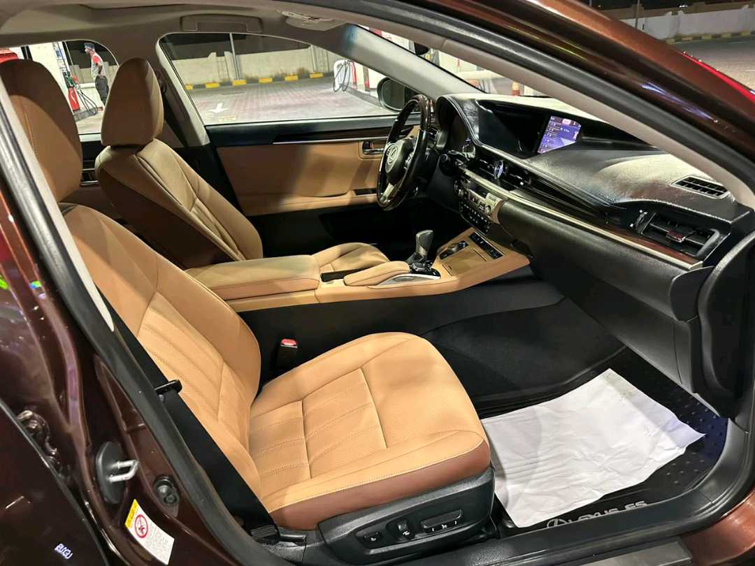 Car Image 2016 LEXUS ES 350