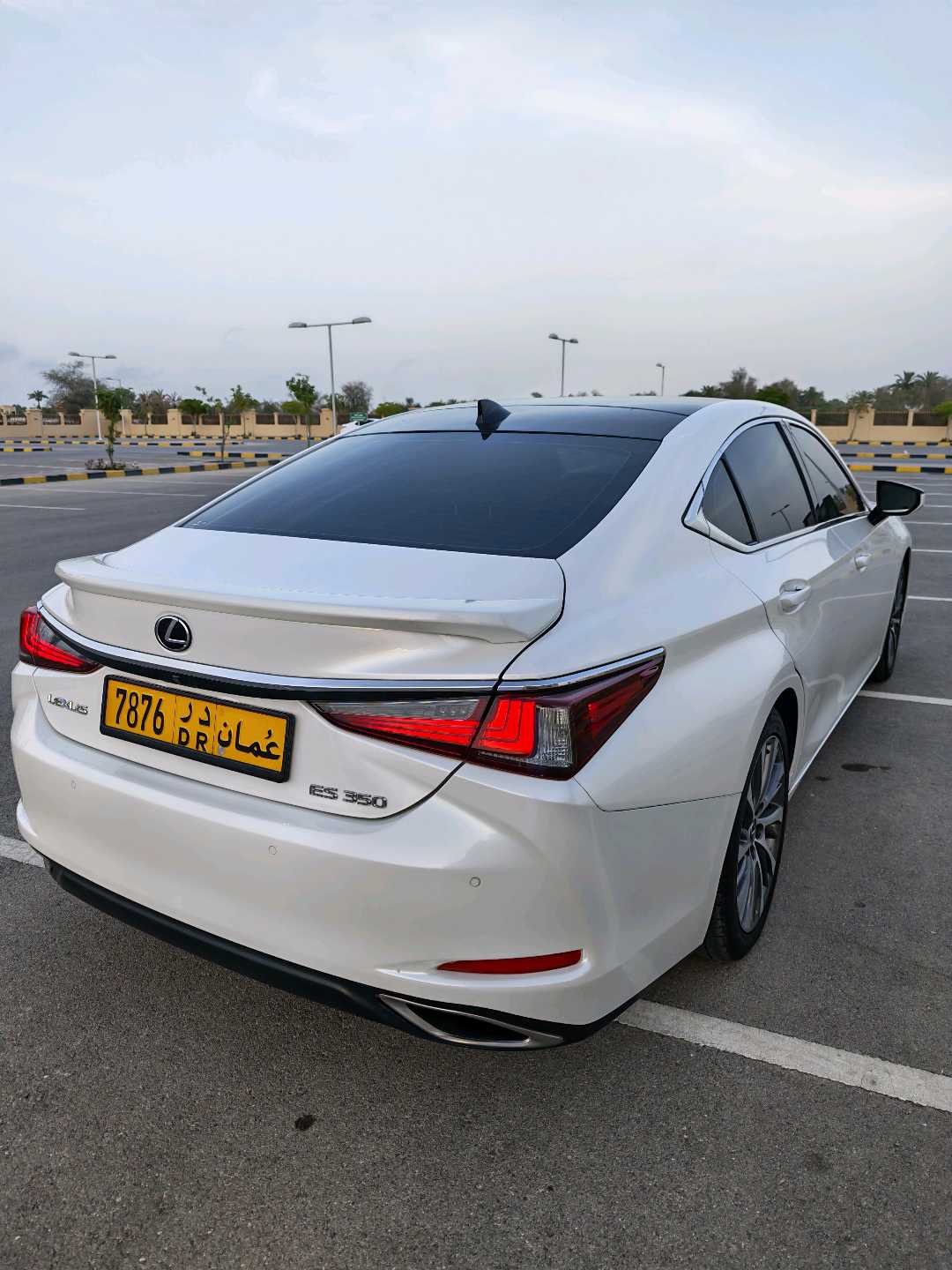 Car Image 2021 LEXUS ES 350