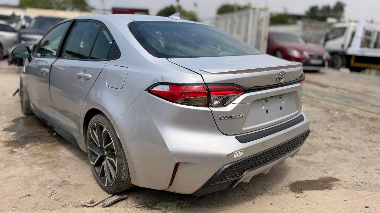Car Image 2020 TOYOTA COROLLA