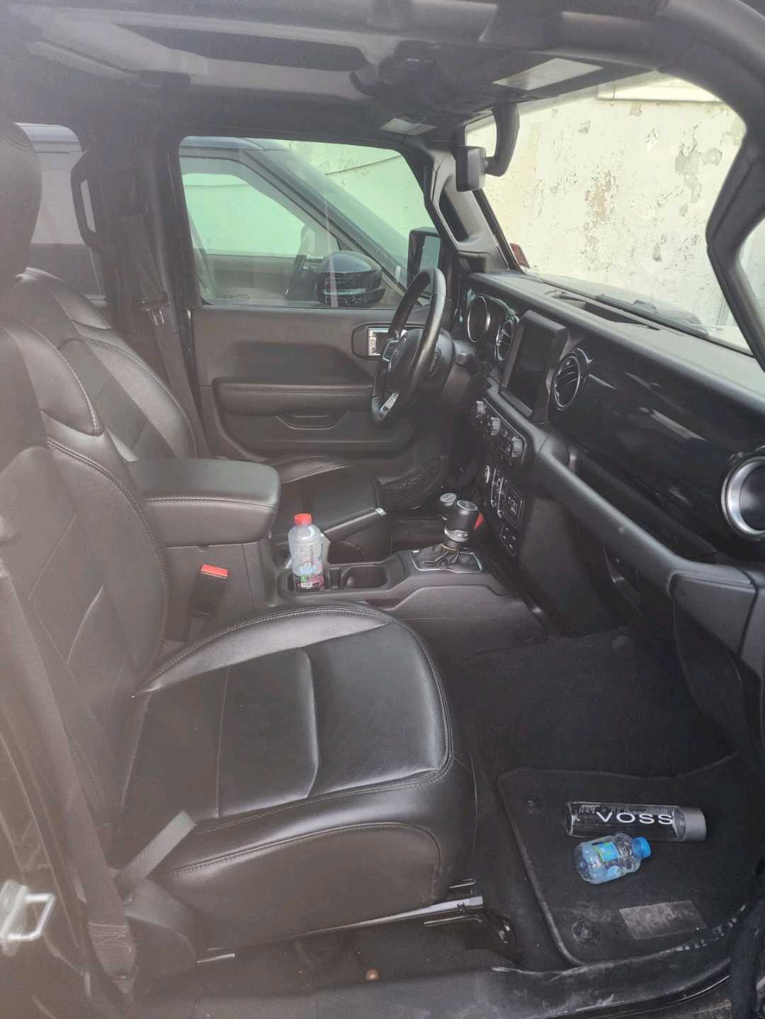Car Image 2013 JEEP WRANGLER