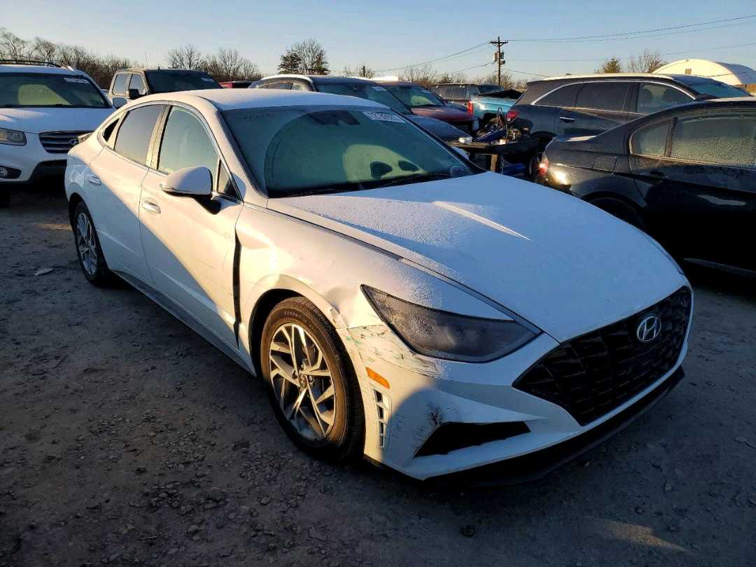 Car Image 2020 HYUNDAI SONATA