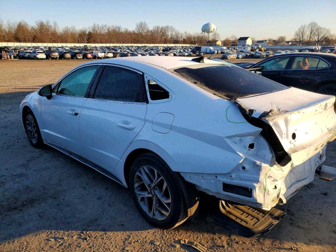 Car Image 2020 HYUNDAI SONATA