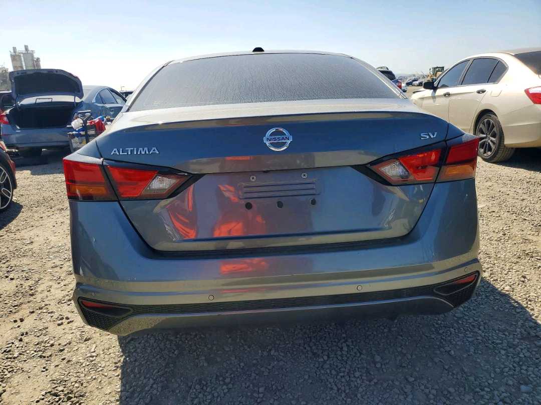 Car Image 2021 NISSAN ALTIMA