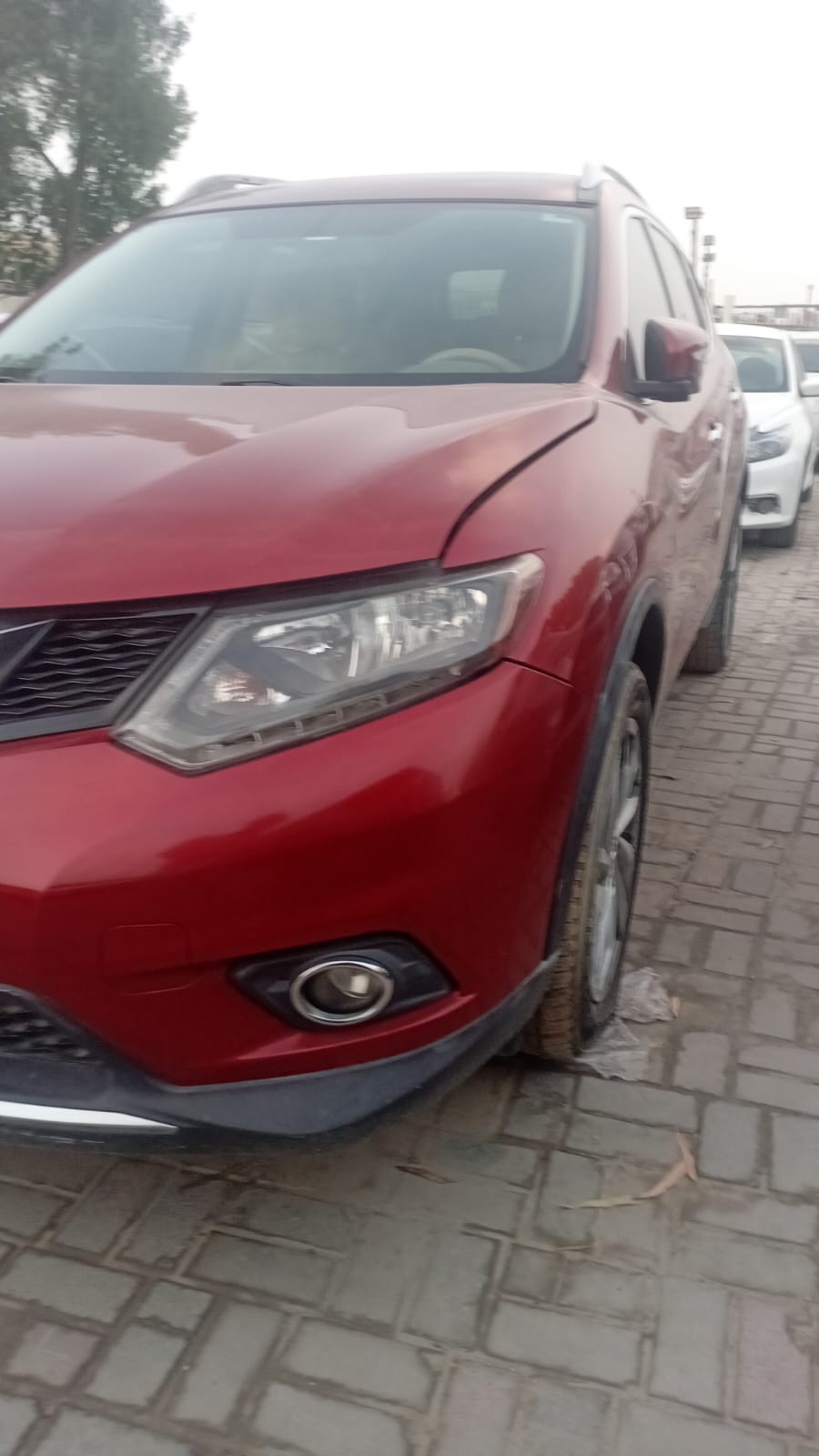 Car Image 2015 NISSAN ROGUE