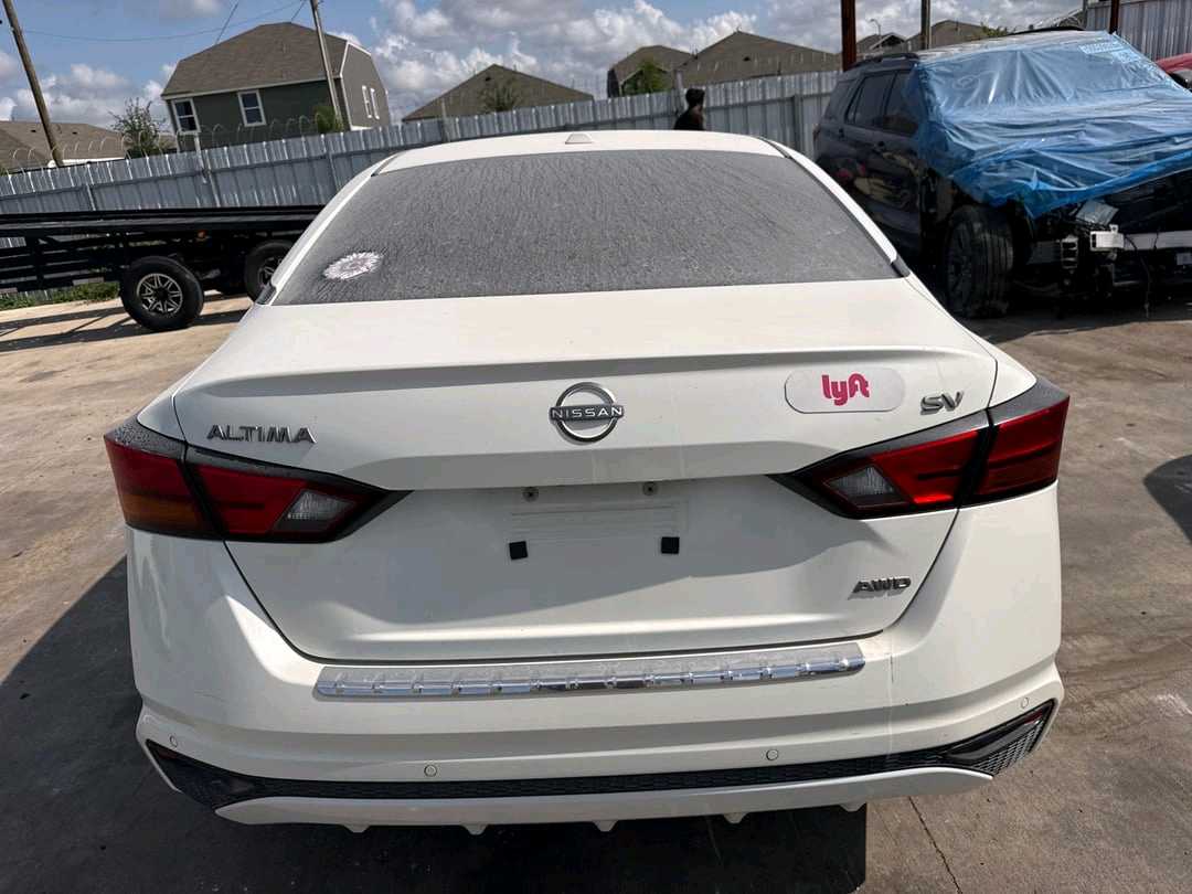 Car Image 2023 NISSAN ALTIMA