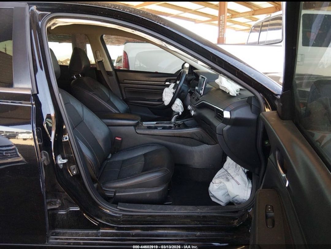 Car Image 2021 NISSAN ALTIMA