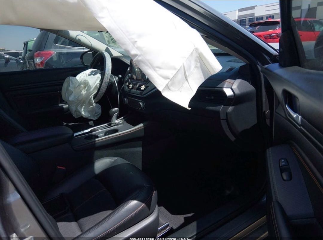 Car Image 2019 NISSAN ALTIMA