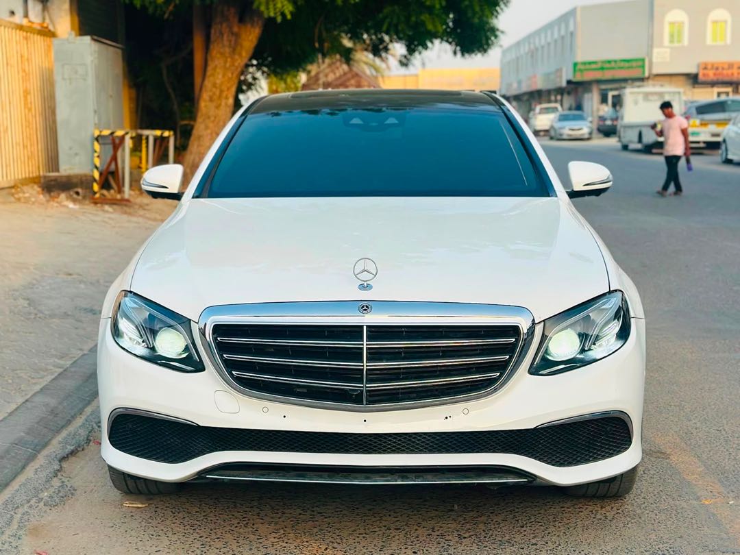 Car Image 2019 MERCEDES E Class