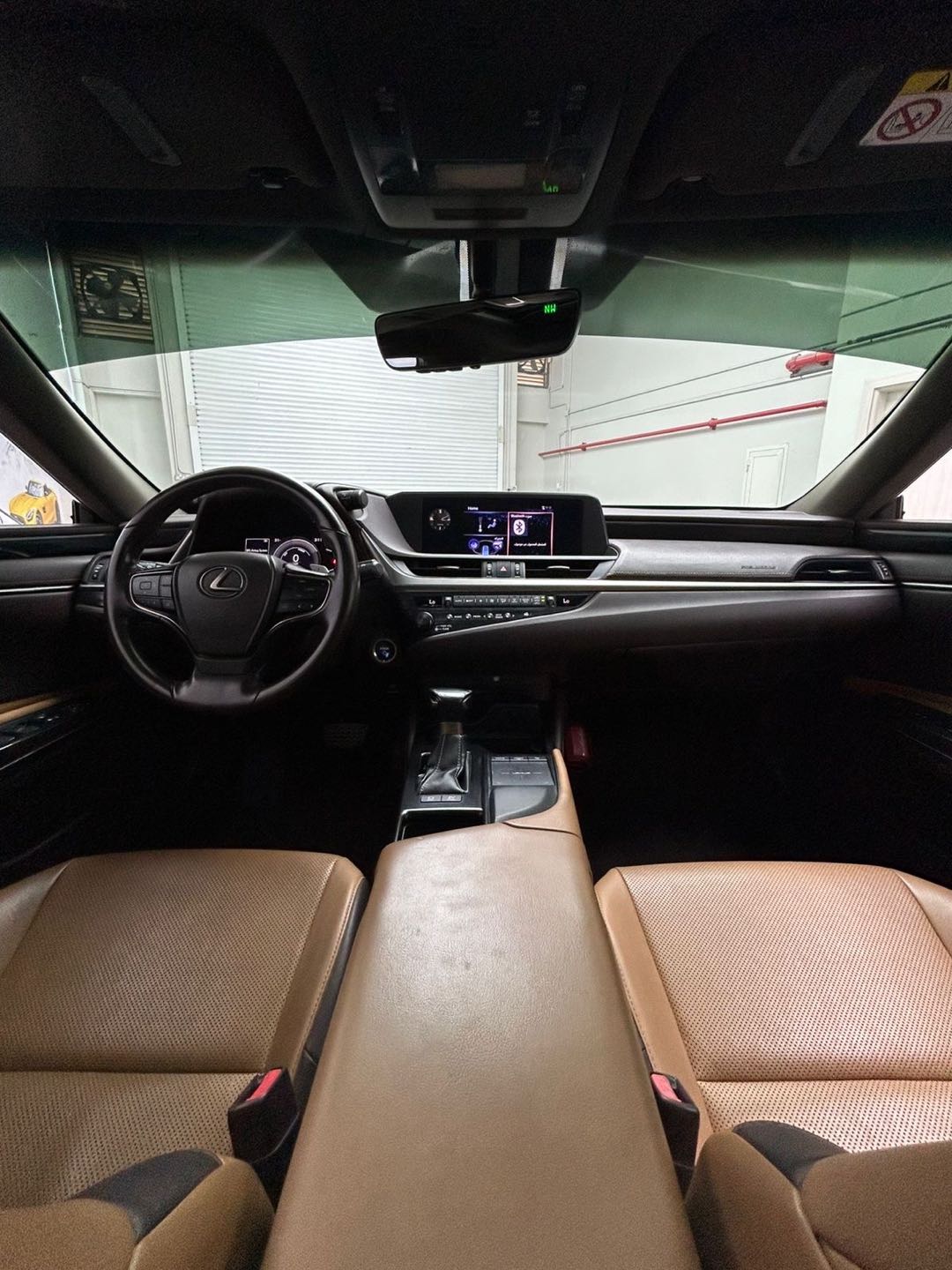 Car Image 2019 LEXUS ES 300