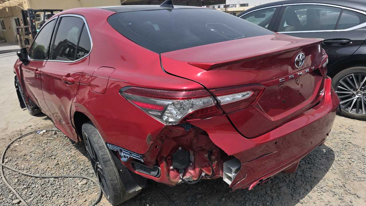 Car Image 2019 TOYOTA CAMRY