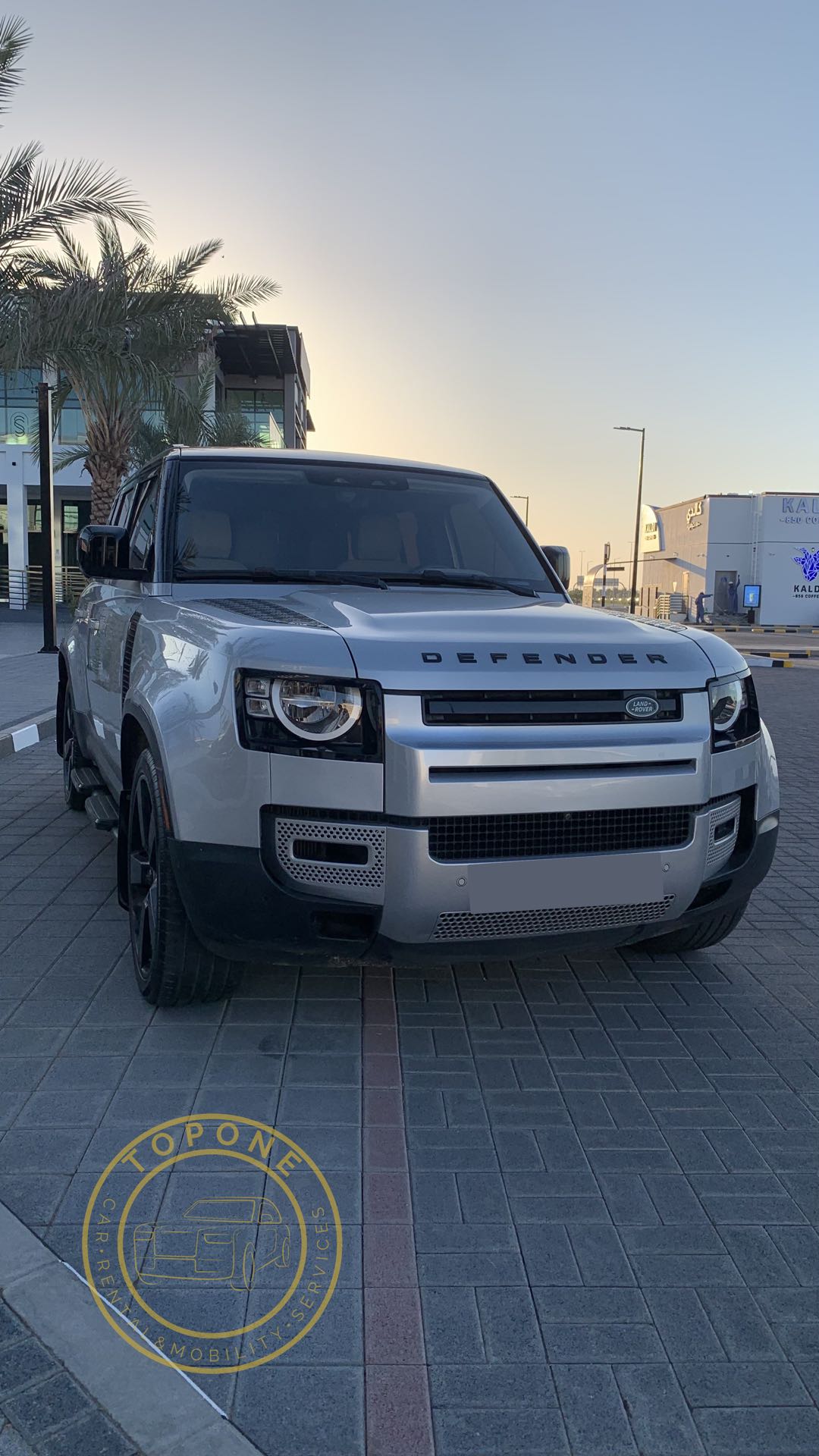 LAND ROVER DEFENDER 2023