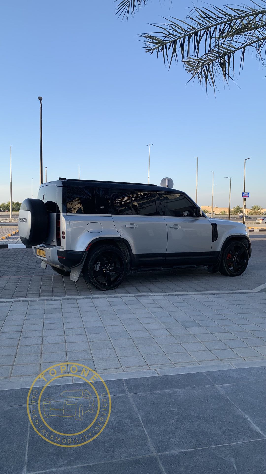 LAND ROVER DEFENDER 2023