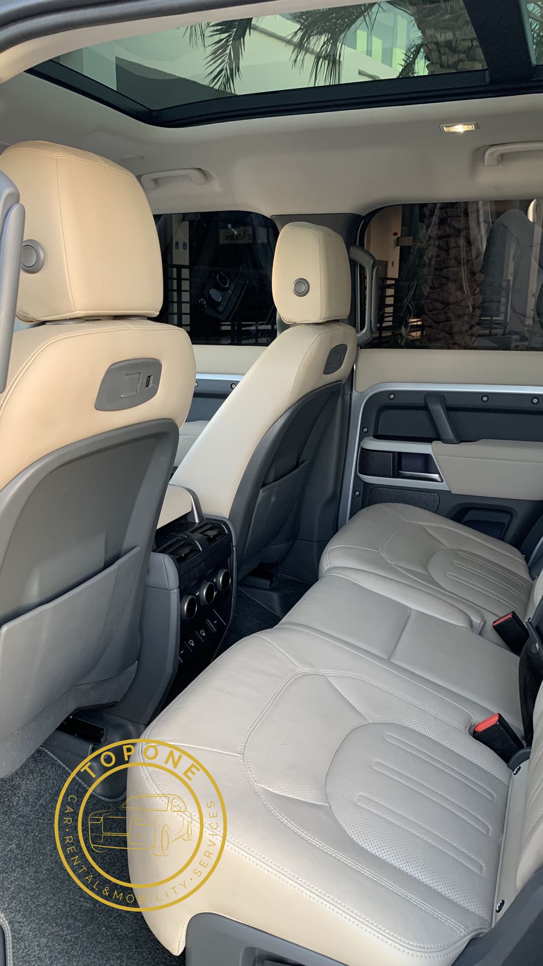 LAND ROVER DEFENDER 2023