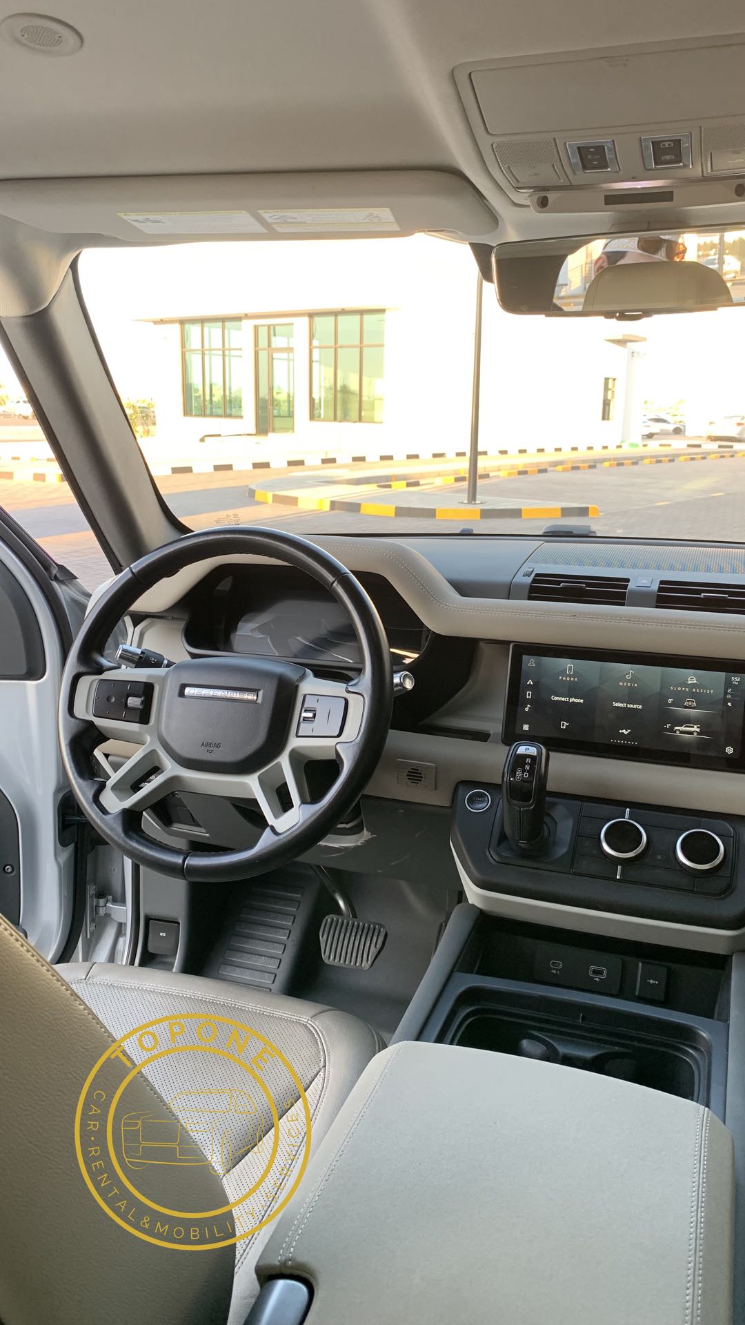 LAND ROVER DEFENDER 2023