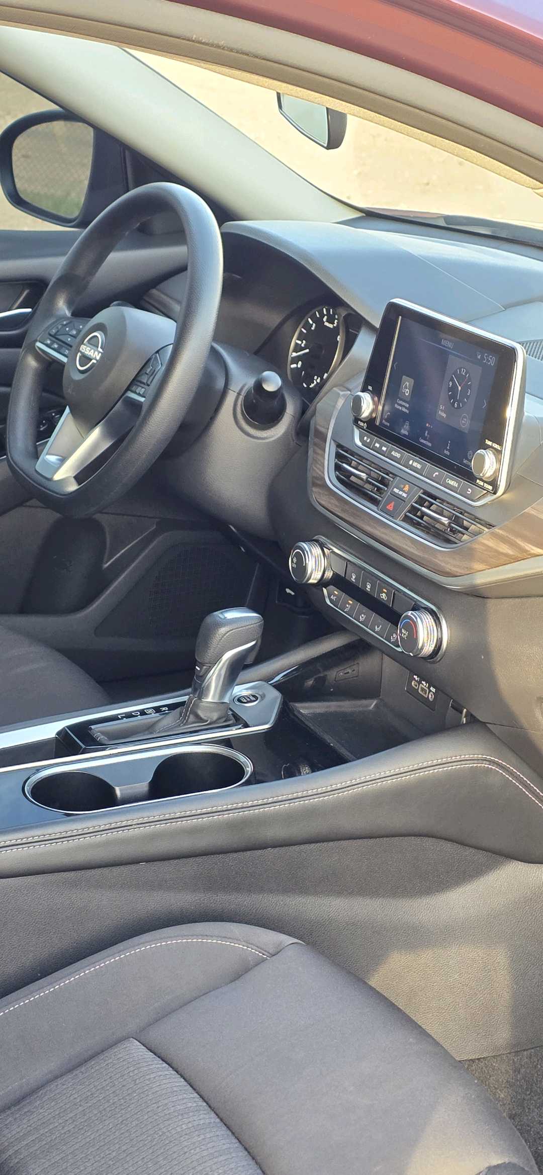 Car Image 2023 NISSAN ALTIMA SV