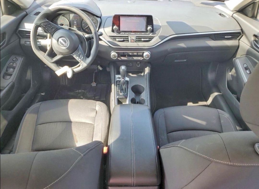 Car Image 2024 NISSAN ALTIMA
