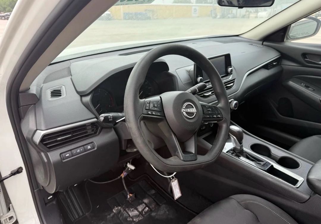 Car Image 2024 NISSAN ALTIMA