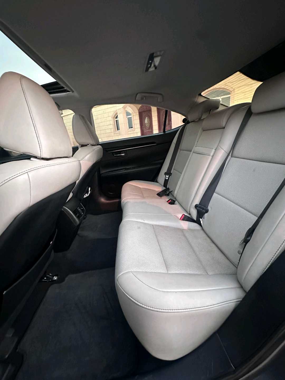 Car Image 2016 LEXUS ES 350