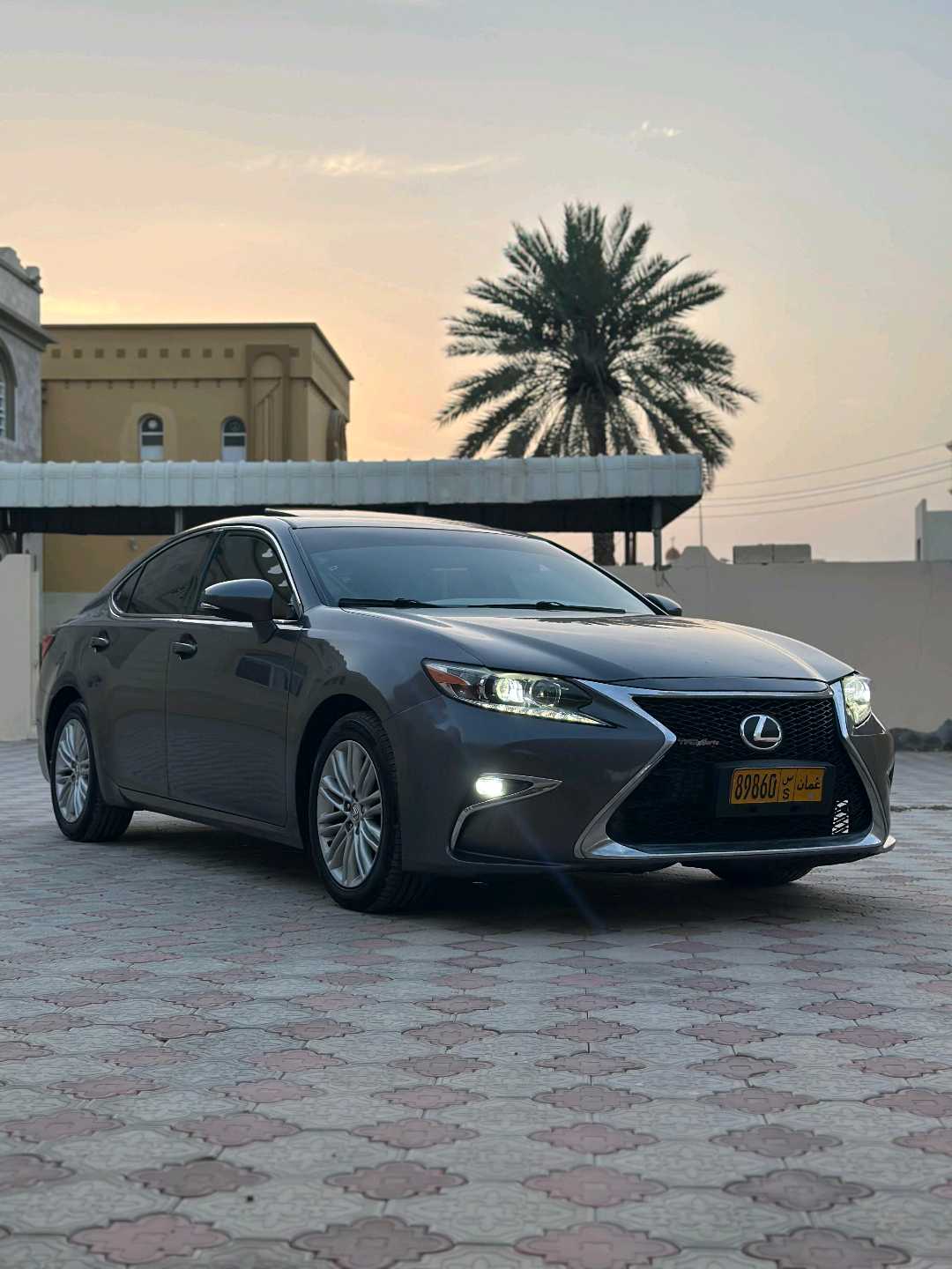 Car Image 2016 LEXUS ES 350