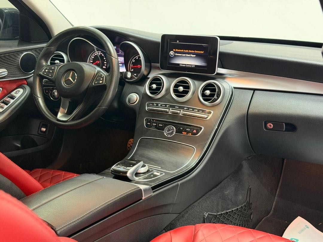 Car Image 2016 MERCEDES C Class 300