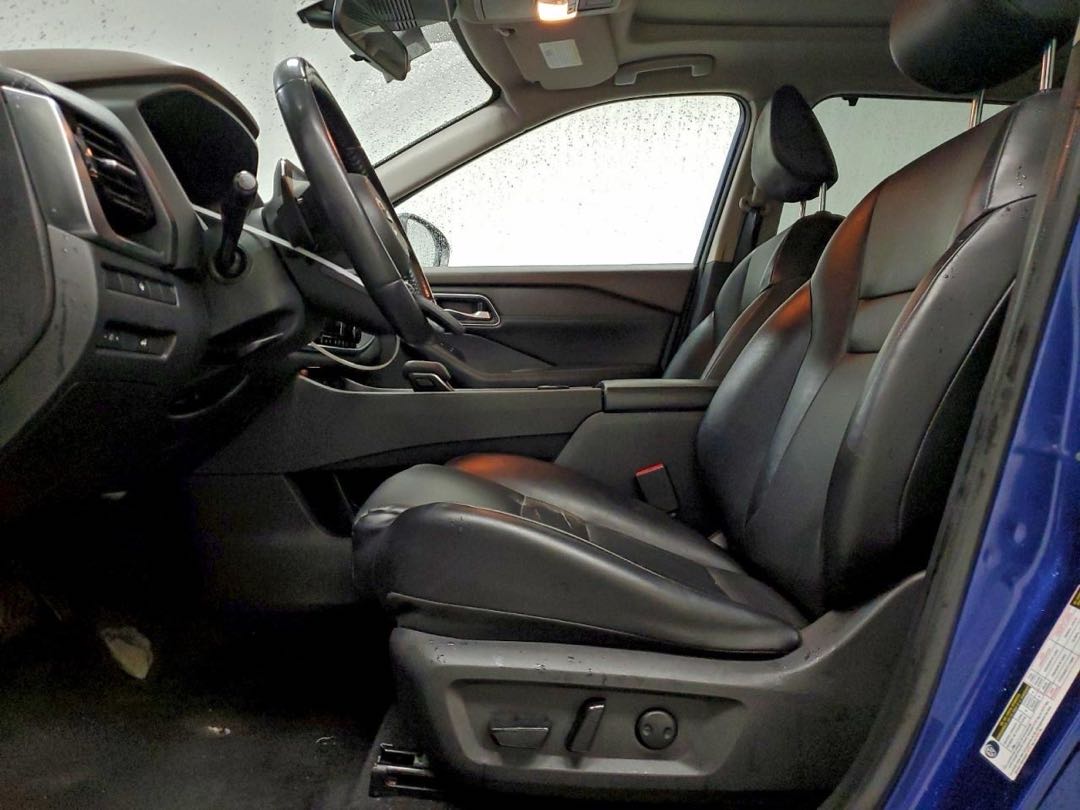 Car Image 2021 NISSAN ROGUE