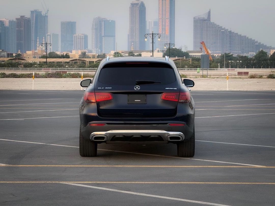 Car Image 2021 MERCEDES GLC CLASS