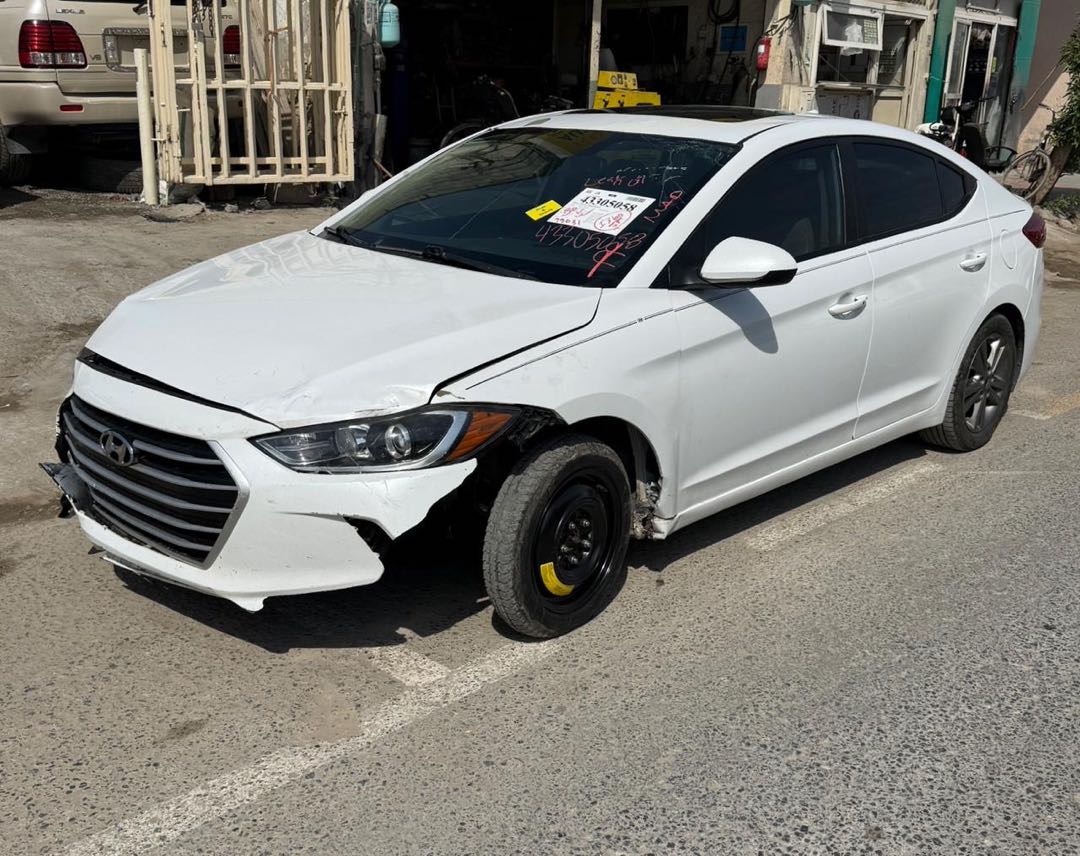 Car Image 2018 HYUNDAI ELANTRA