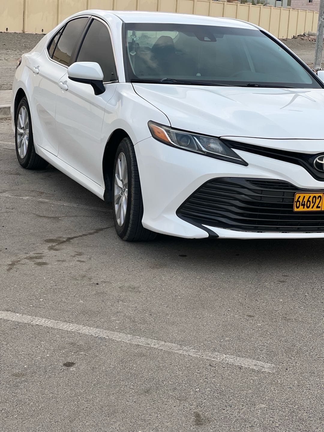 Car Image 2020 TOYOTA CAMRY LE