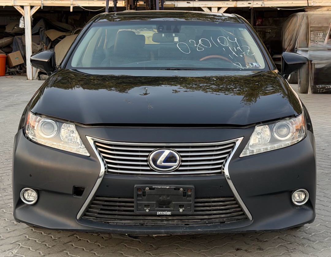 Car Image 2015 LEXUS ES