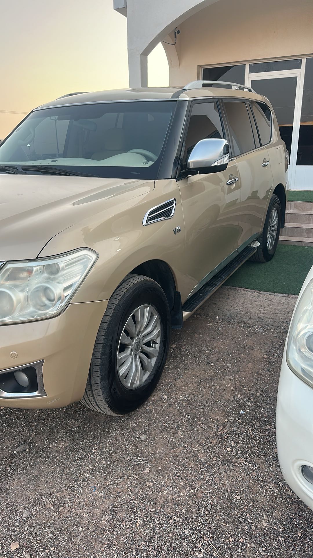 Car Image 2016 NISSAN PATROL SE