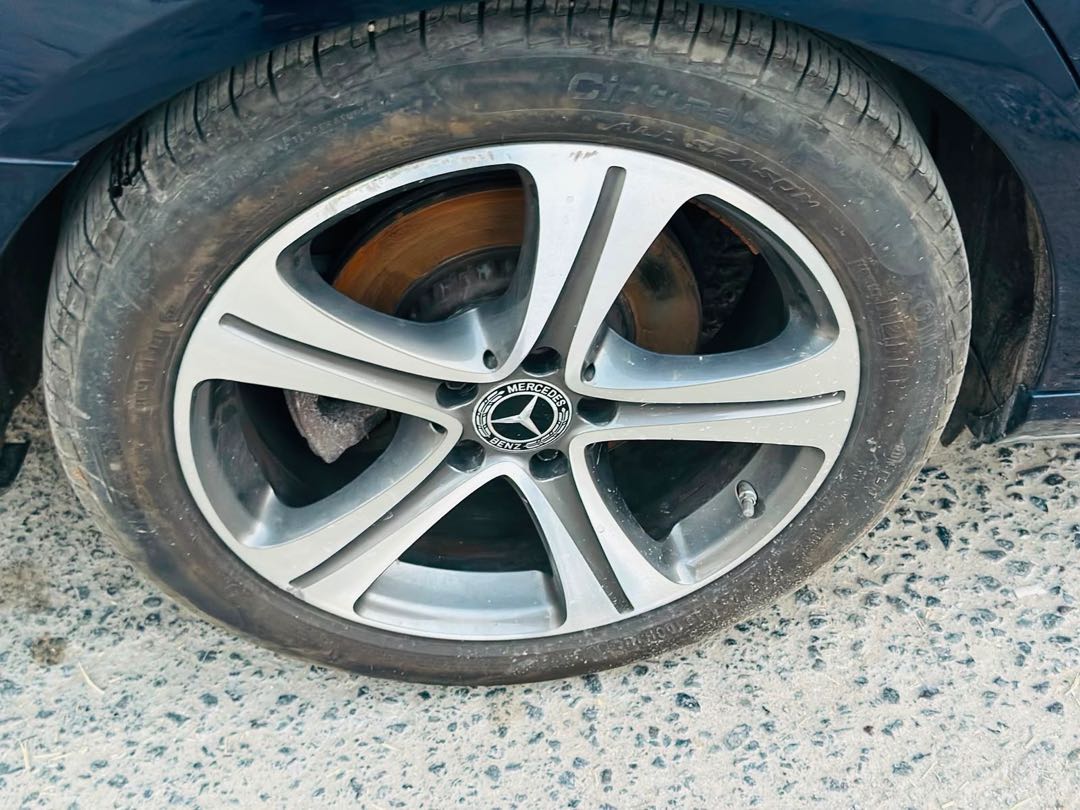 Car Image 2019 MERCEDES E Class