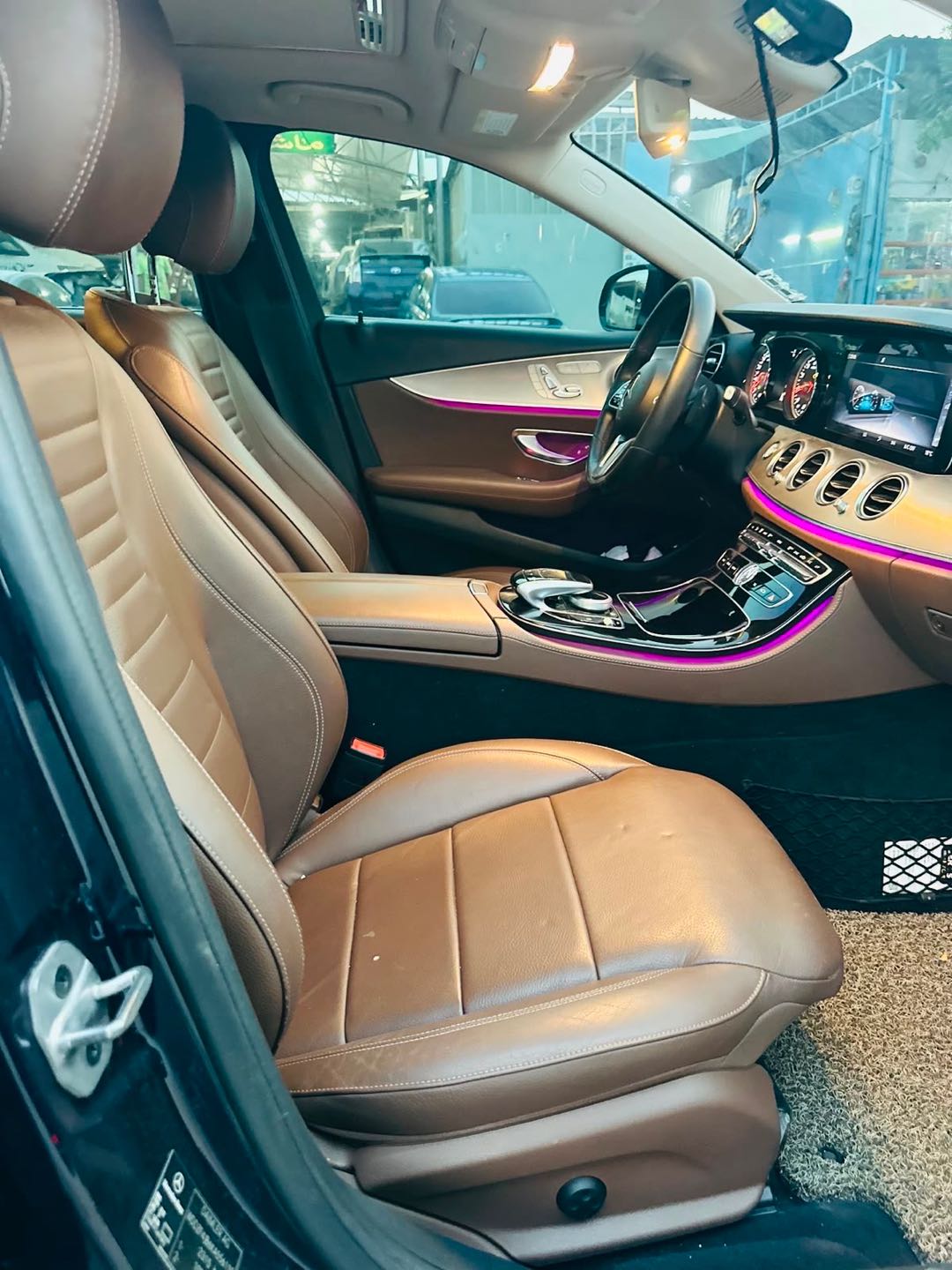 Car Image 2019 MERCEDES E Class