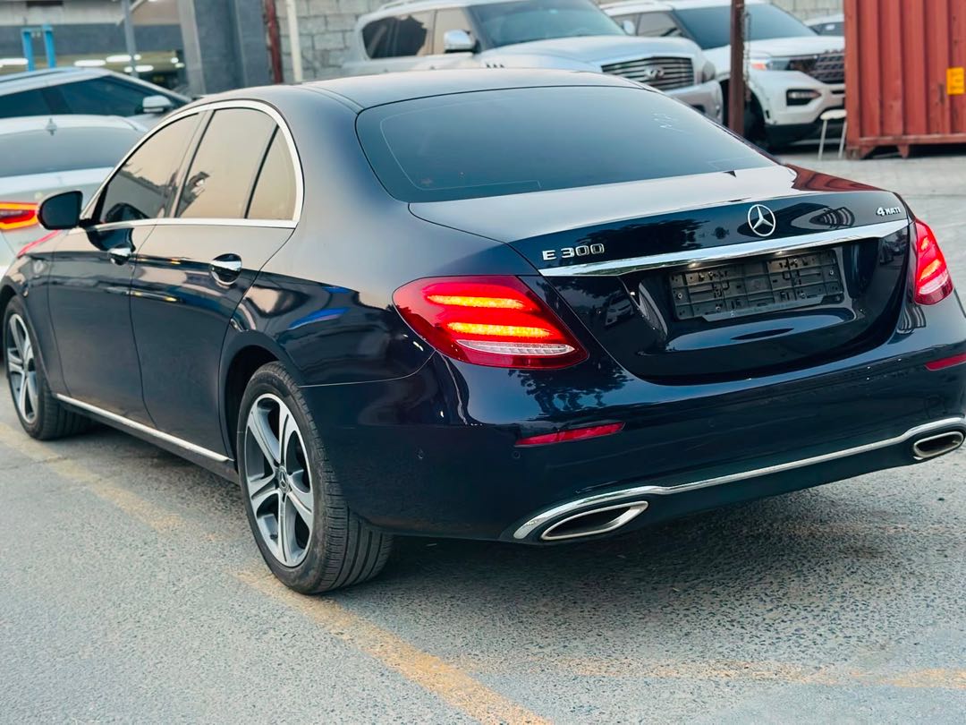 Car Image 2019 MERCEDES E Class