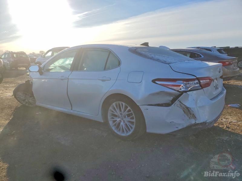 Car Image 2019 TOYOTA CAMRY