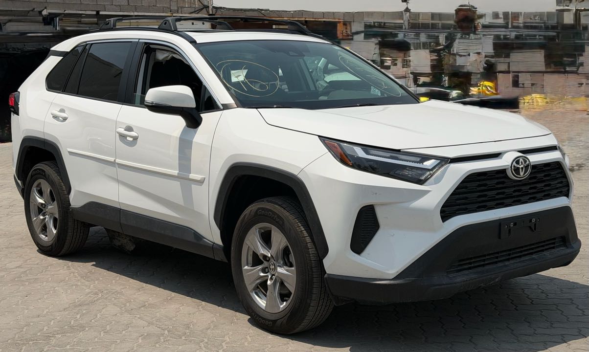 Car Image 2022 TOYOTA RAV4